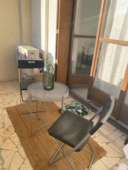 Appart T3 Proche Metro -Draps Et Serviettes Inclus マルセイユ エクステリア 写真