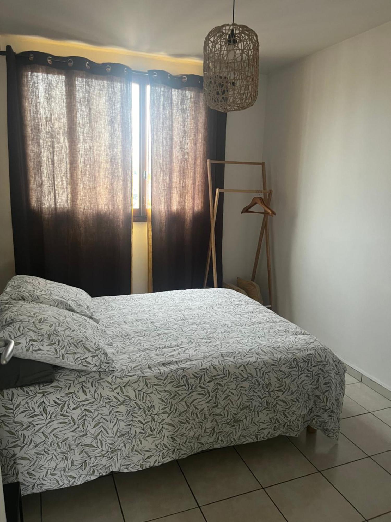 Appart T3 Proche Metro -Draps Et Serviettes Inclus マルセイユ エクステリア 写真